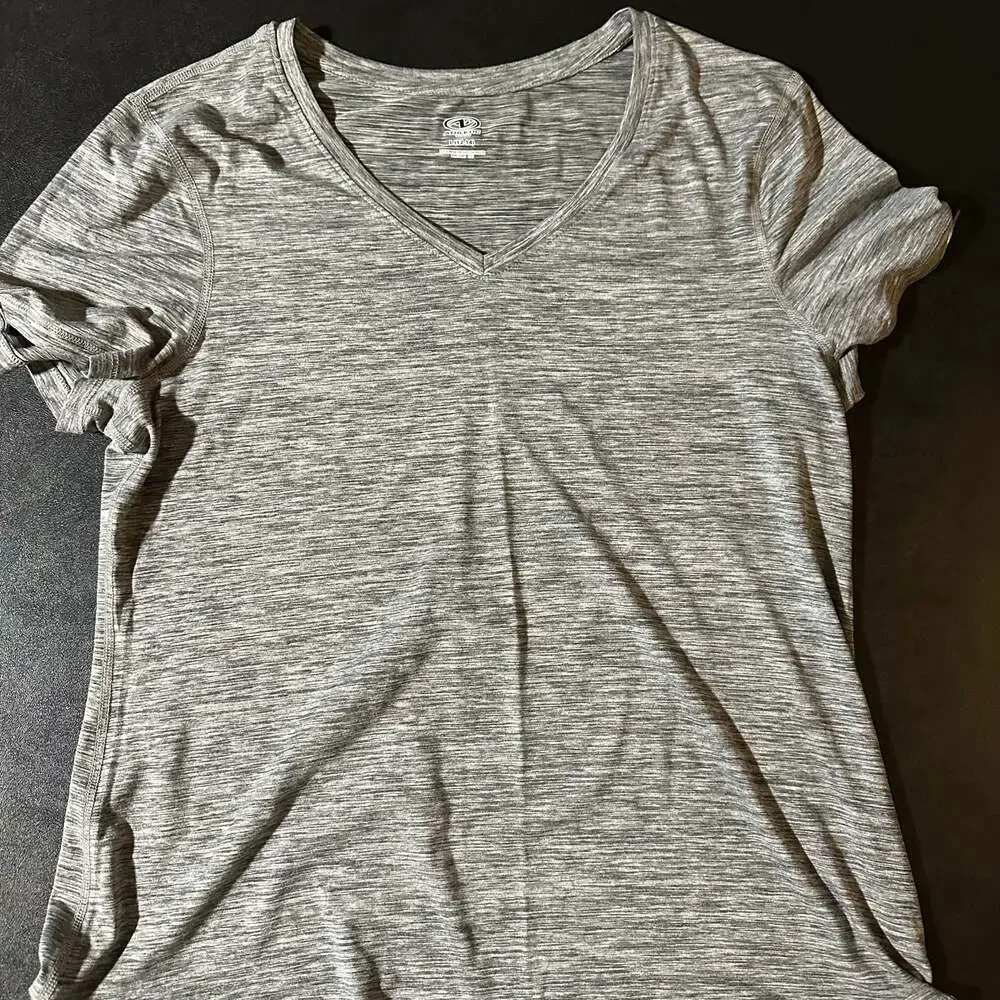 Athletic Works Women's Heather Gray V-Neck Short Sleeve T-Shirt